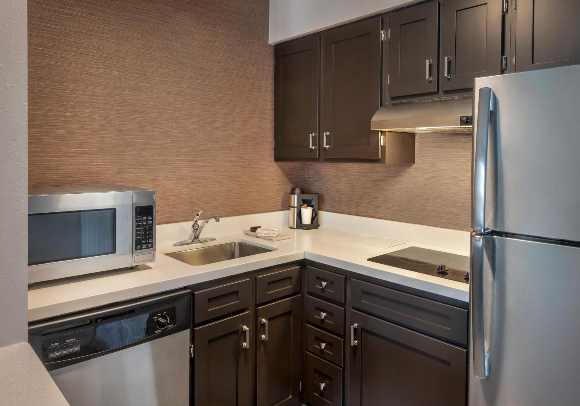 Residence Inn Hartford Манчестер Экстерьер фото